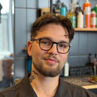 Prenez rendez-vous avec Cédric Maître barbier